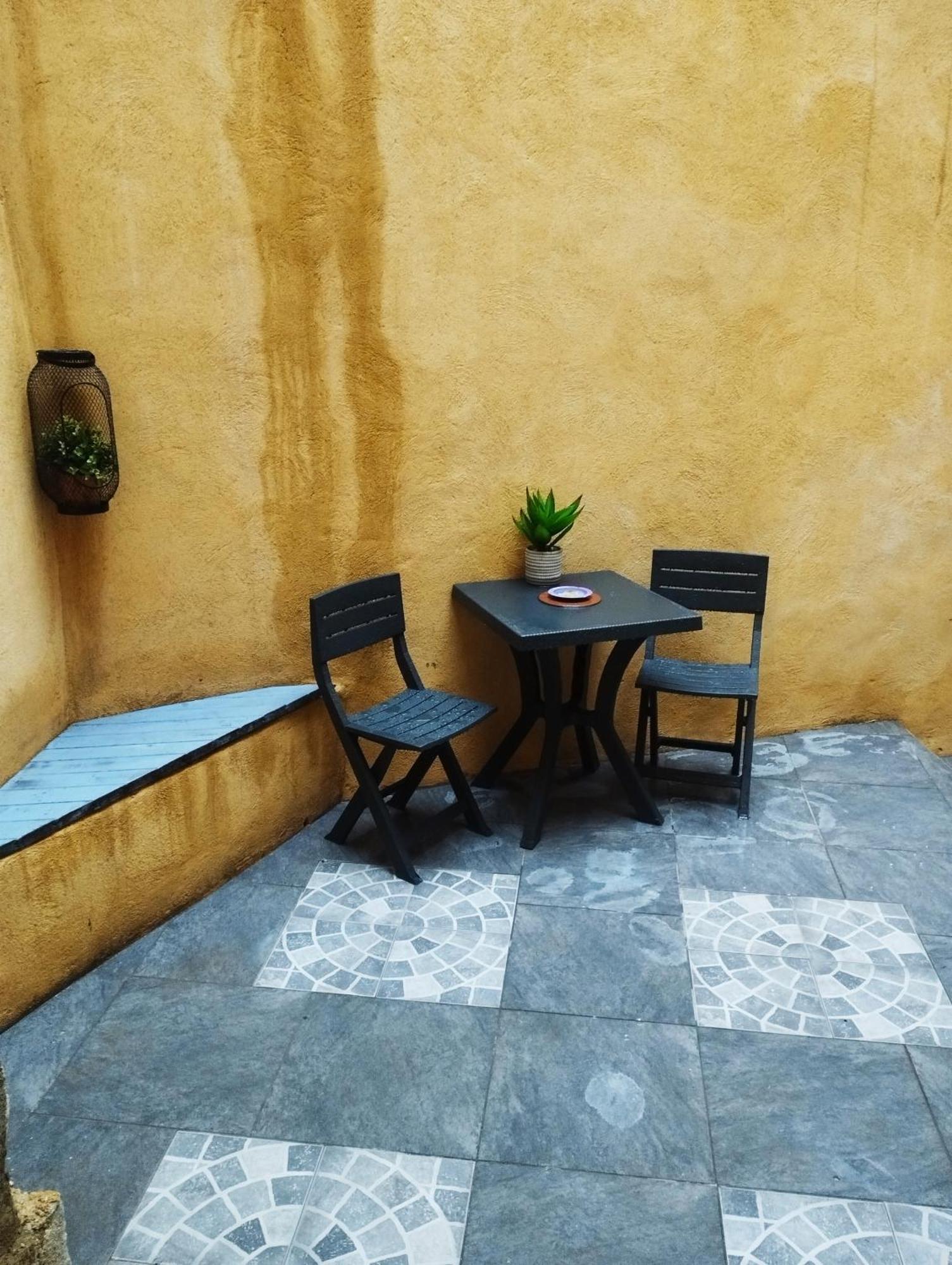 Appartement Avec Cour Plein Centre ฟัว ภายนอก รูปภาพ